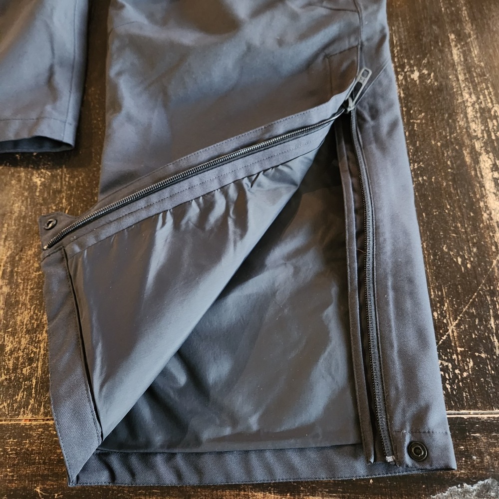 Under Armour Women's Size Large StormProof Cloudstrike Rain Pants Black - Picture 9 of 15